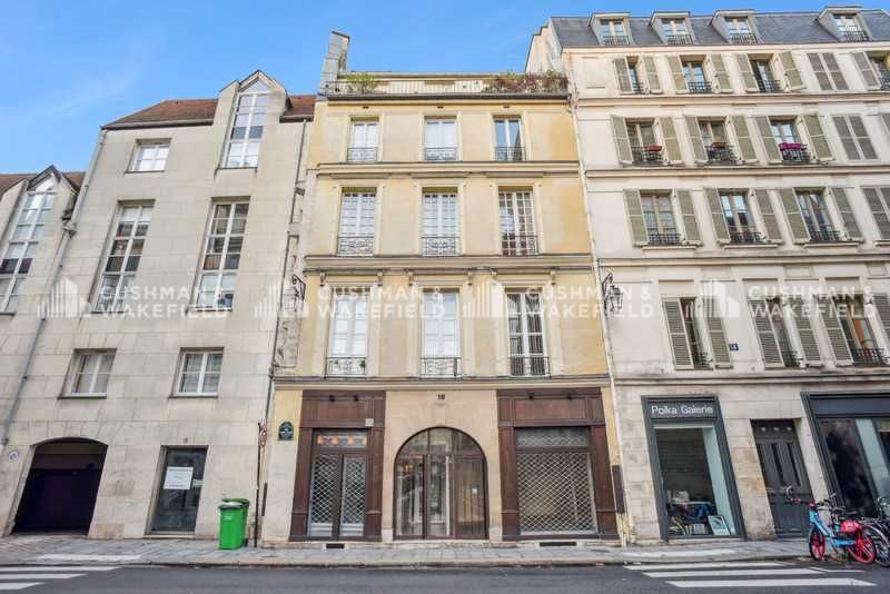 Bureaux de 223 m² non divisibles à Vendre à PARIS