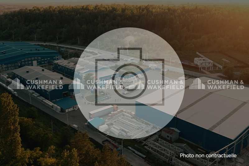 À louer : Deux messageries avec excellentes commo