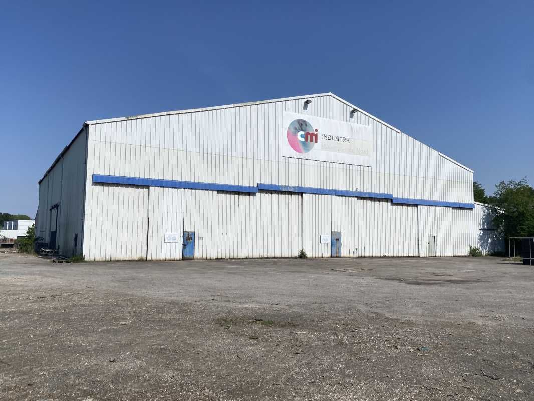 Activités de 2108 m² non divisibles à Vendre à GR