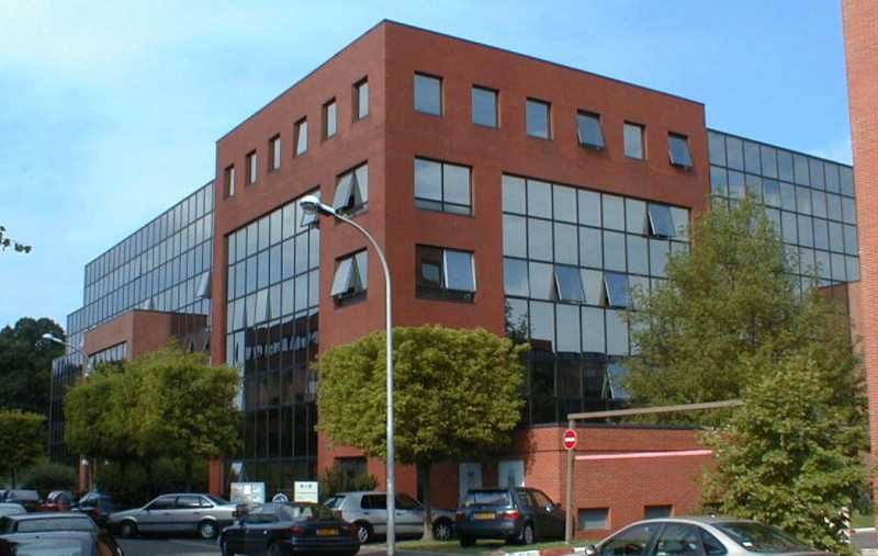 A louer, bureaux, Meudon La Forêt. Au sein du Par