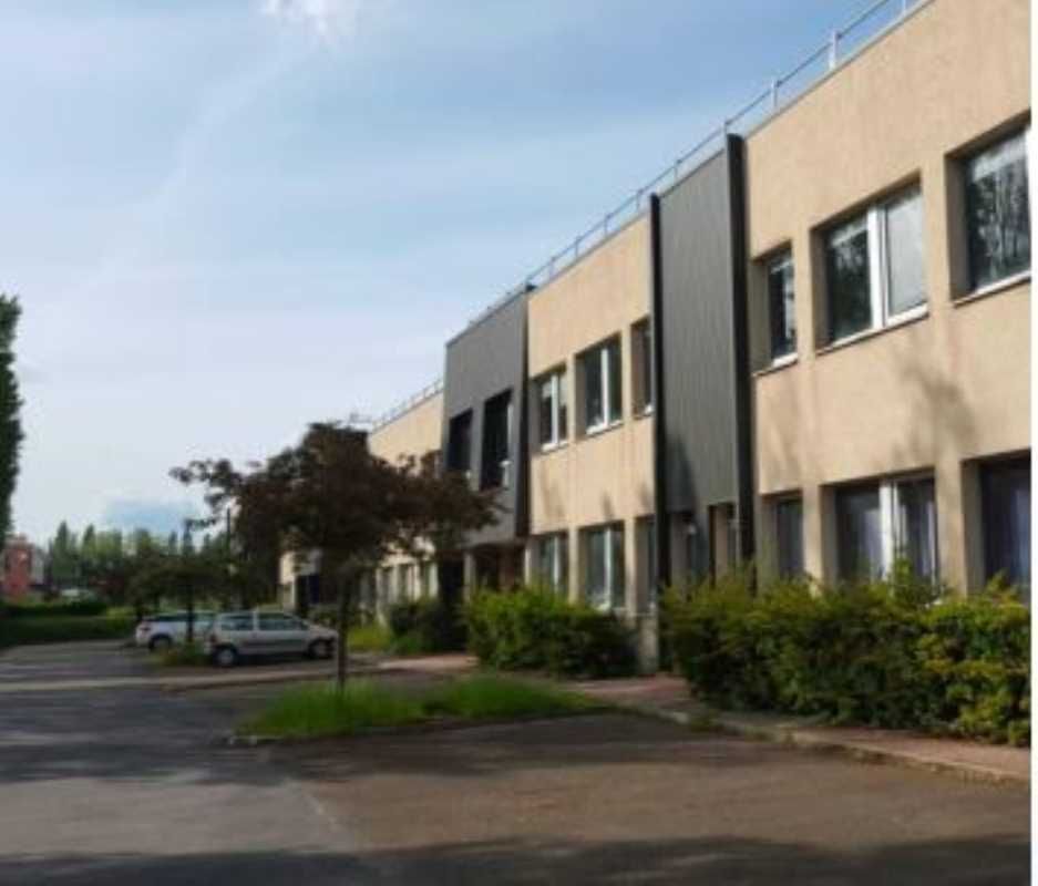 Nous vous proposons à la location des cellules d'