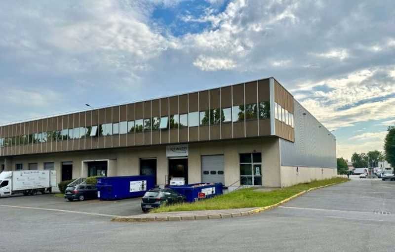 Situé dans la zone industrielle de Villemilan, ce