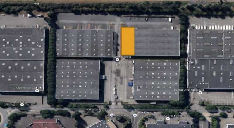 Location entrepots 1380 m² non divisibles