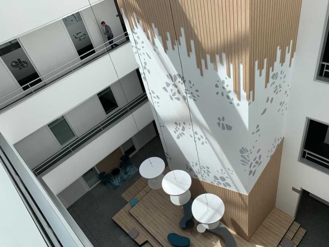 Découvrez ces bureaux rénovés, d'une surface tota