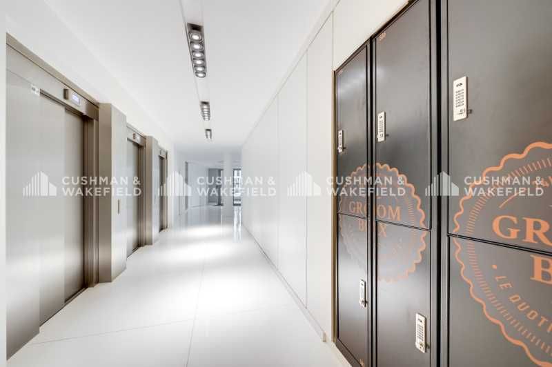 À louer - Bureaux à Massy, Quartier Atlantis  Au 