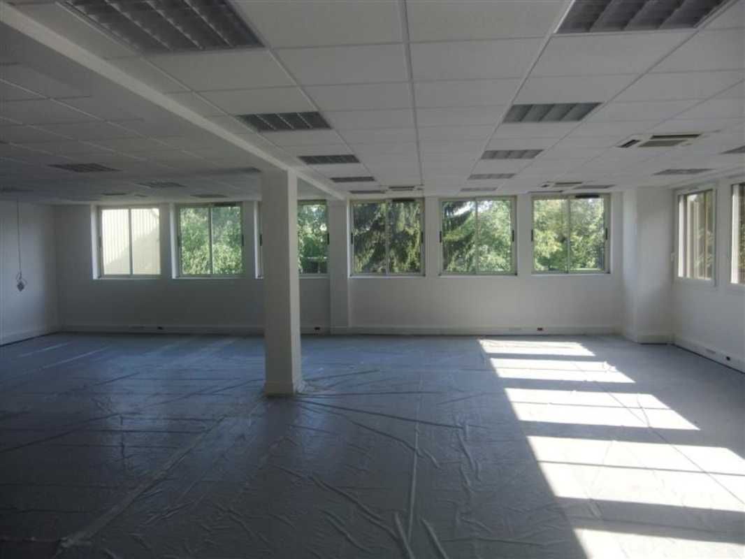 Nous vous proposons à la location des bureaux spa