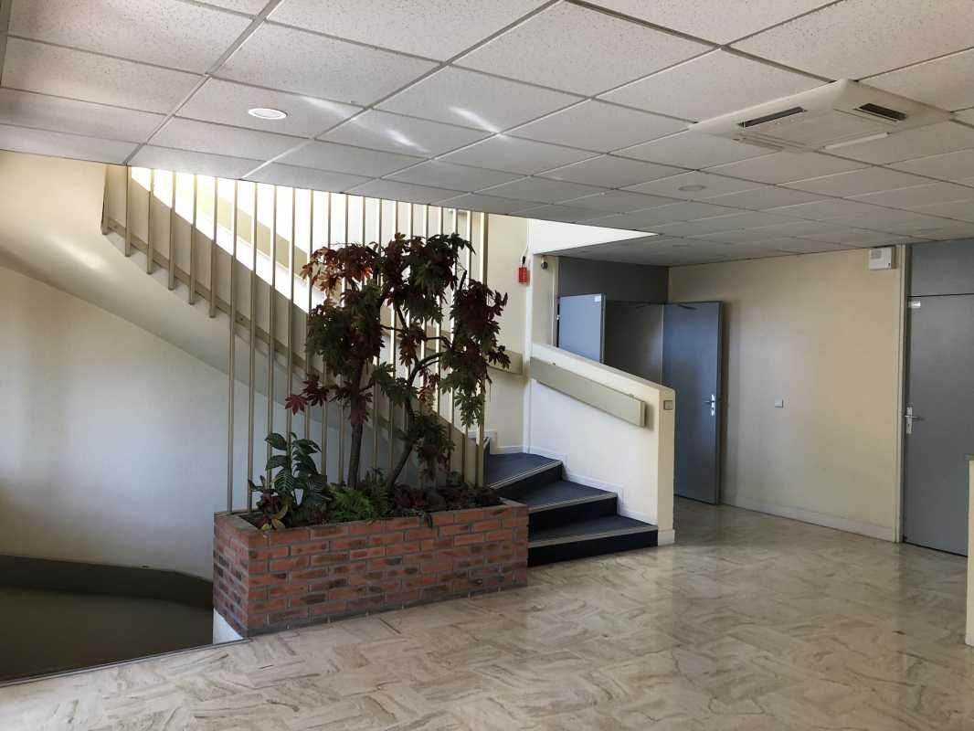 À louer, bureaux de 286 m², divisibles à partir d