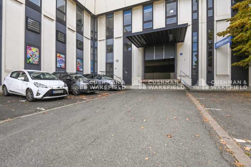 Activité à louer à Rungis.   Situé à seulement 7 