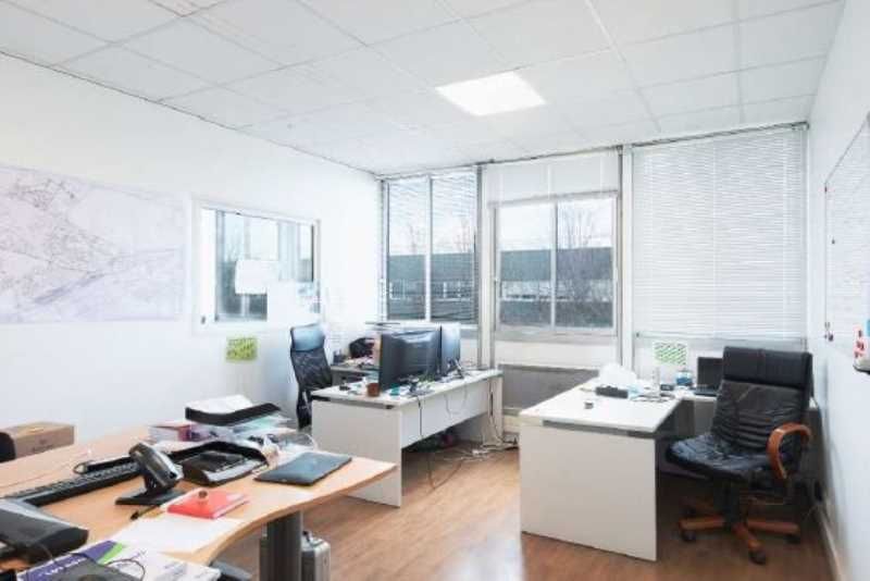 À Coignières, ces locaux d'activité avec bureaux 