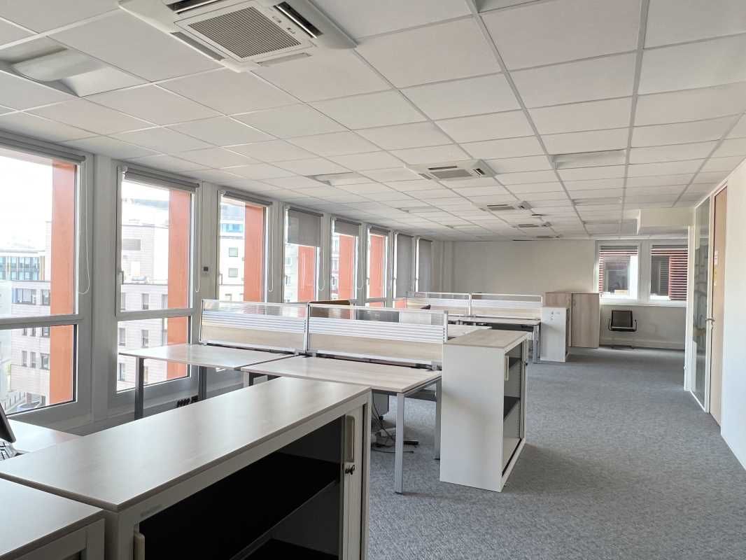 Situé au 6 Rue Gustave Eiffel à Montigny-le-Breto