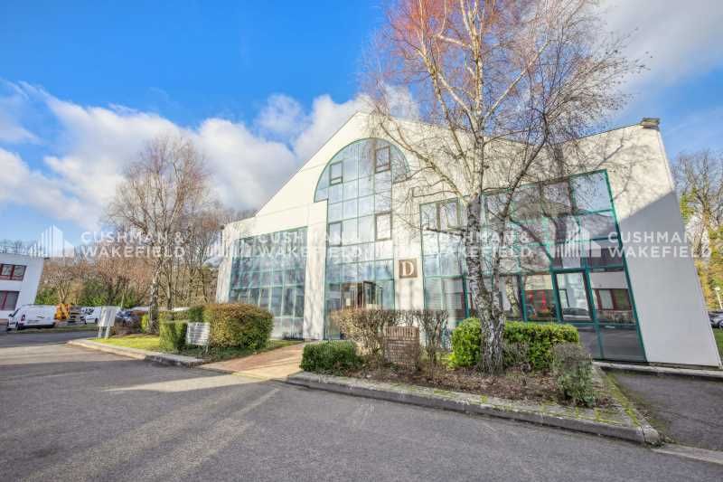 Situé au coeur d'un secteur tertiaire dynamique, 