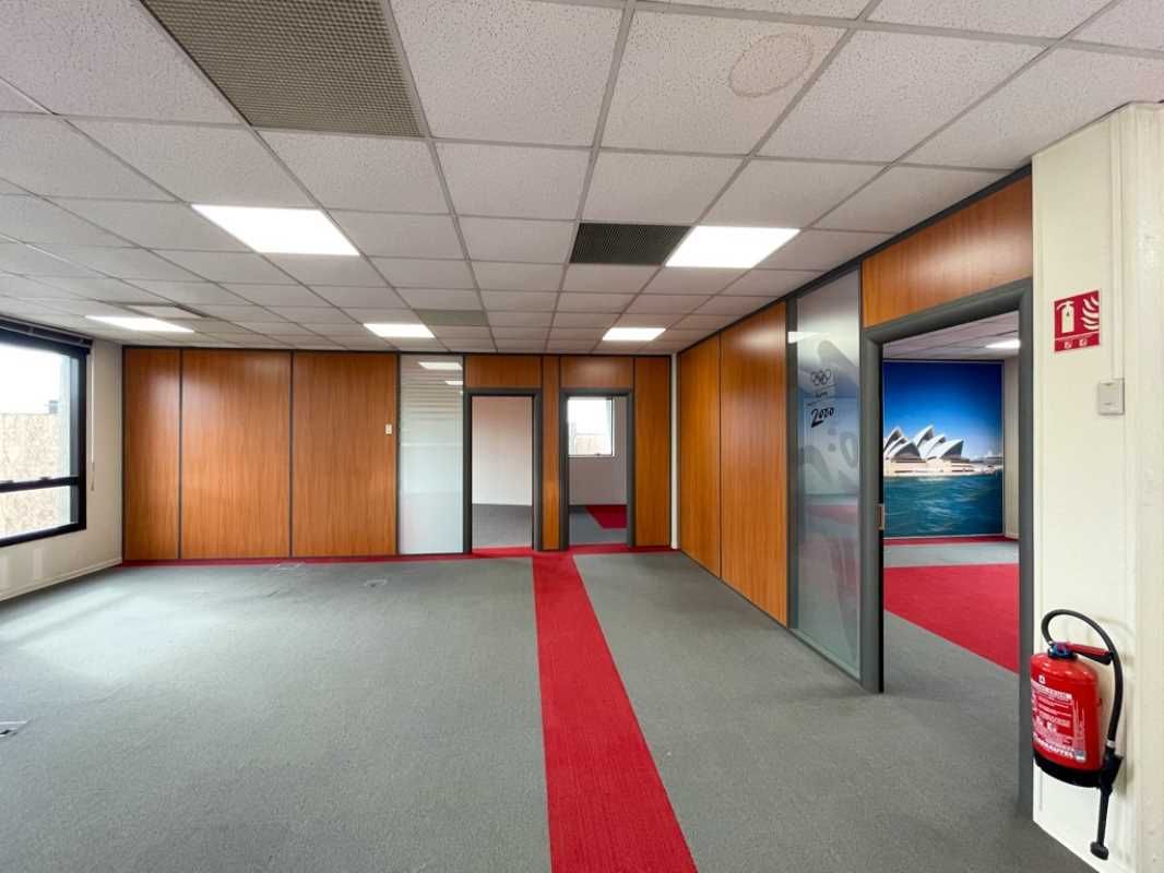À louer, bureaux de 416m², divisibles à partir de