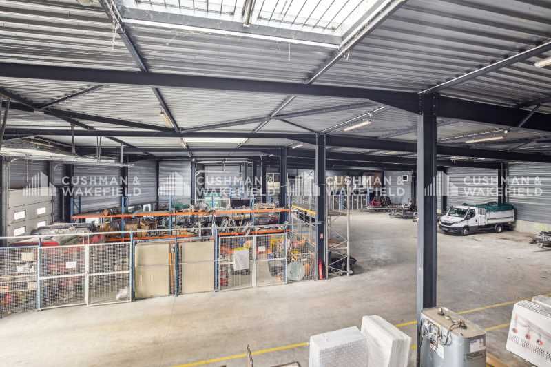 Situé dans le coeur dynamique de Montigny-le-Bret