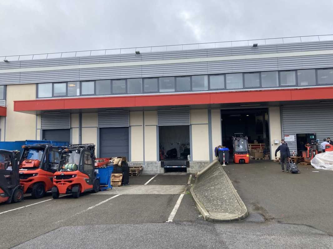 Situé sur un emplacement stratégique à Trappes (7