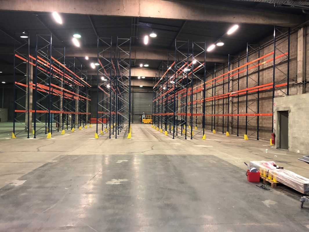 Nous vous proposons à la location un entrepôt ind