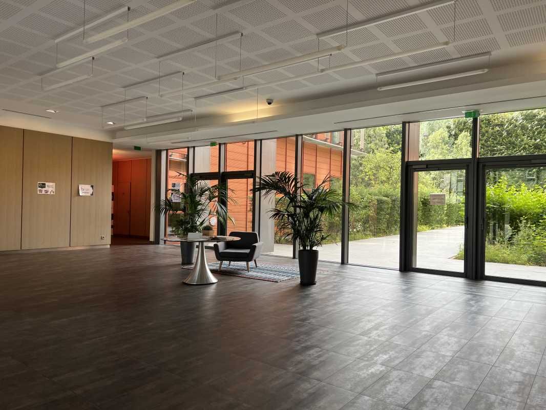 À louer, bureaux à Chevilly Larue.   Découvrez Ox