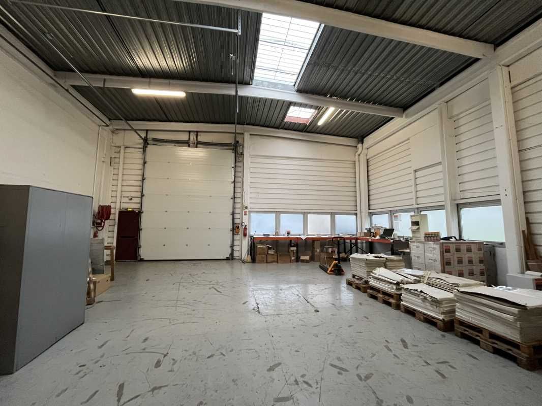 Idéalement situé au coeur de Trappes, dans un env