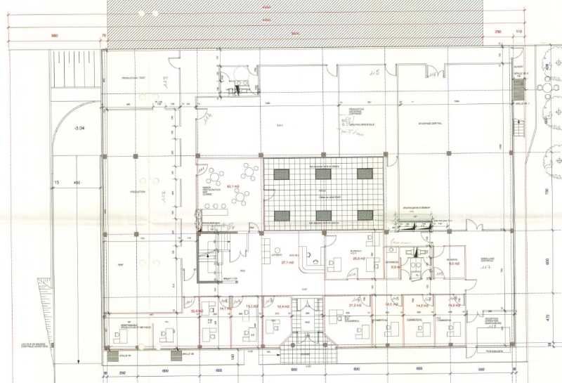Location entrepots 1722 m² non divisibles