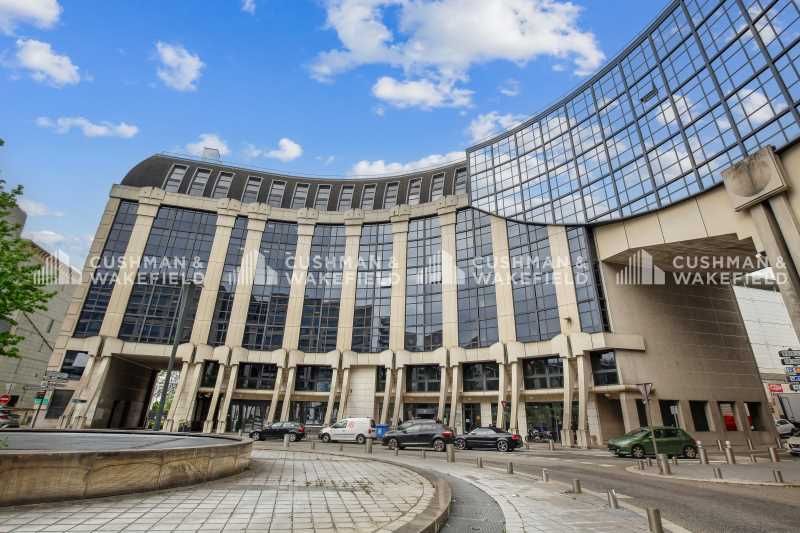 Idéalement situés au coeur de Saint-Quentin-en-Yv
