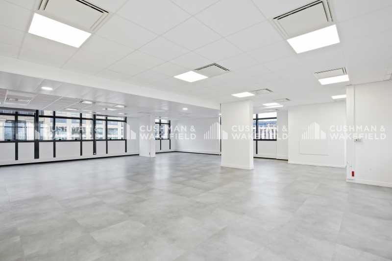 Idéalement situés au coeur de Saint-Quentin-en-Yv