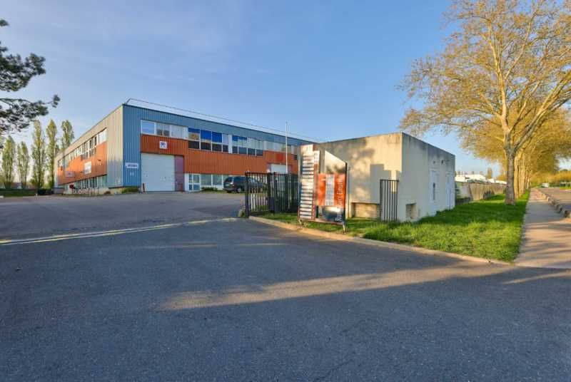 À louer - Local d'activité de 630 m² situé au 4 r