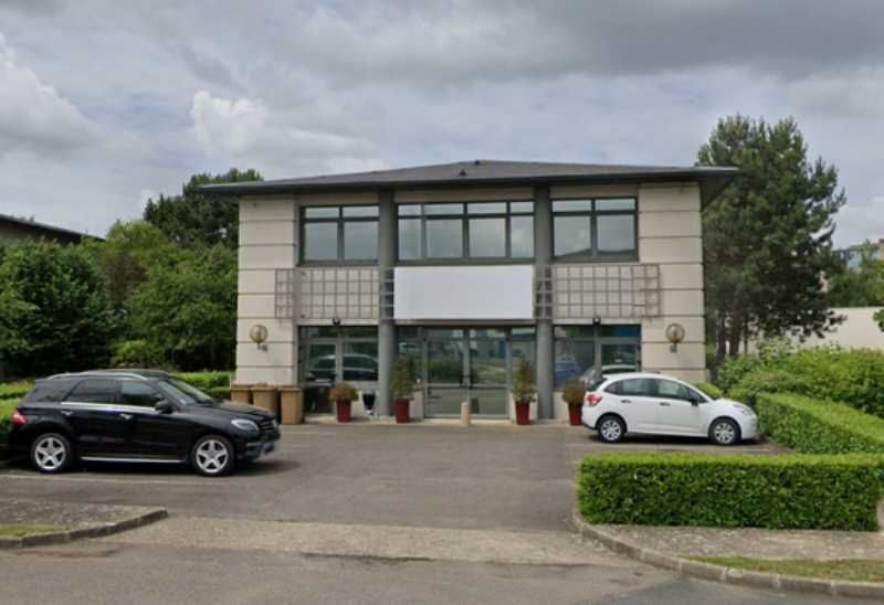 À la recherche d'un espace de bureau idéalement s