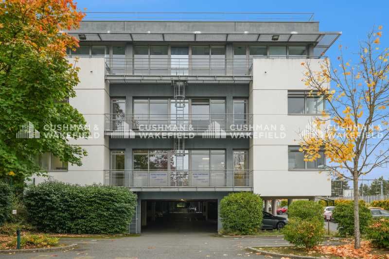 À la recherche d'un espace de bureau spacieux et 