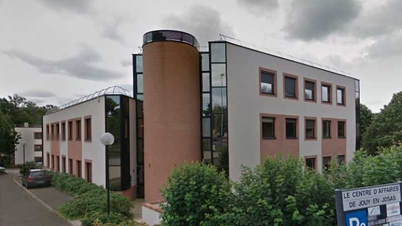 Situé dans un environnement verdoyant et dynamiqu