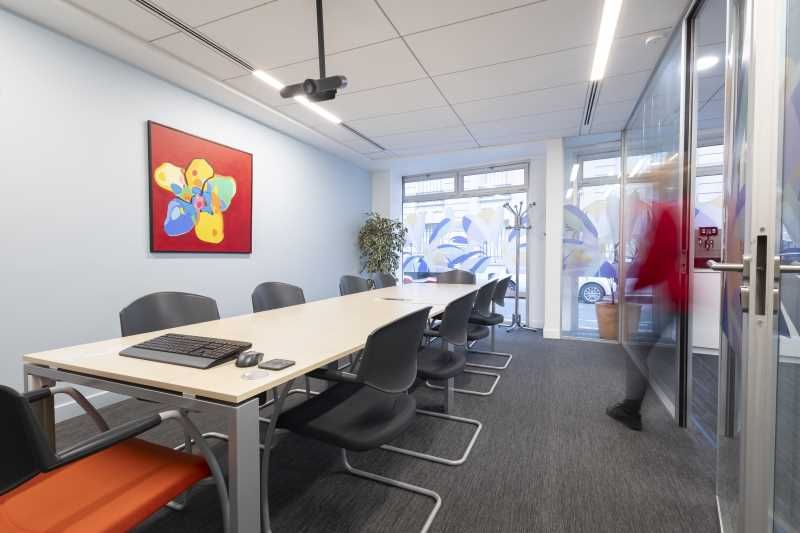 À vendre - Locaux commerciaux avec une entrée ind