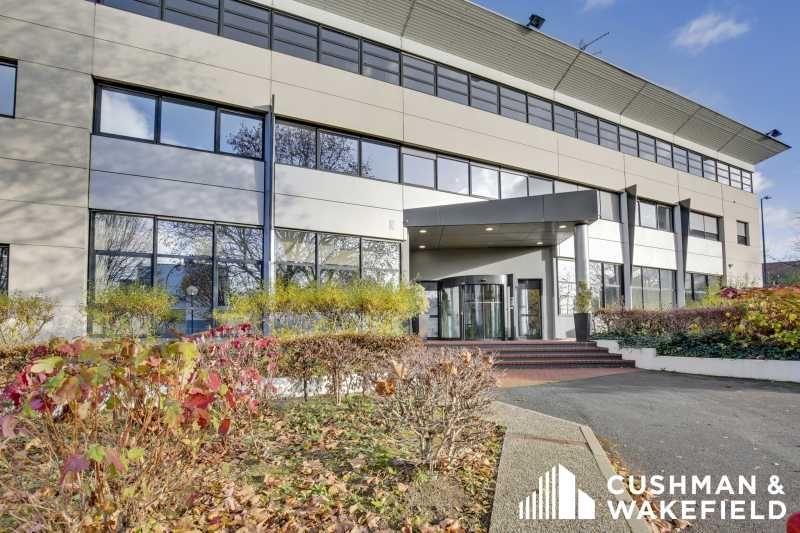 Bureaux à louer à Gennevilliers, dans un bâtiment