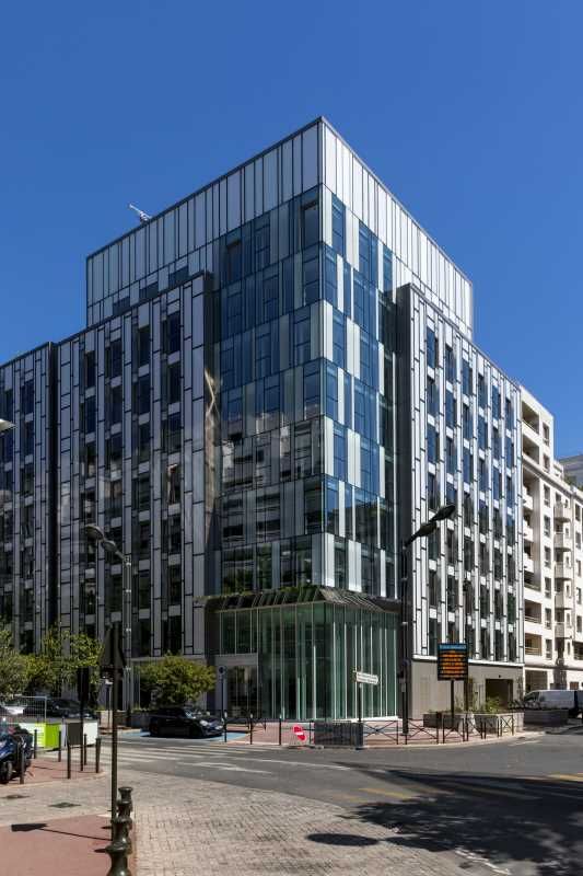 Le 12 M bénéficie d'une restructuration ambitieus