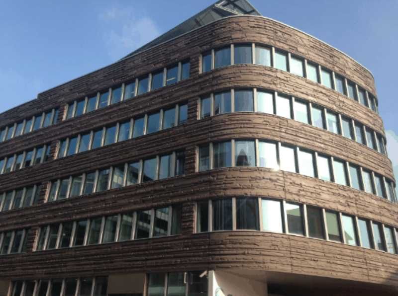 Bureaux à louer à Issy Les Moulineaux.  Belles su