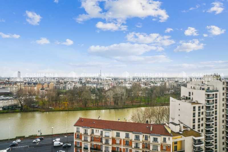 À Louer : Bureaux Modernes sur les Quais de Seine
