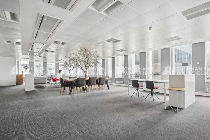 CUSHMAN & WAKEFIELD vous propose à la location de