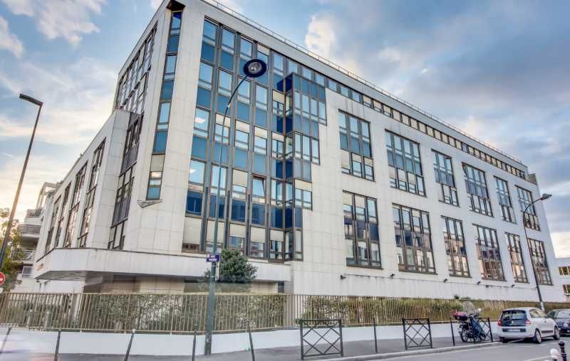 Cushman & Wakefield vous propose à la location 33