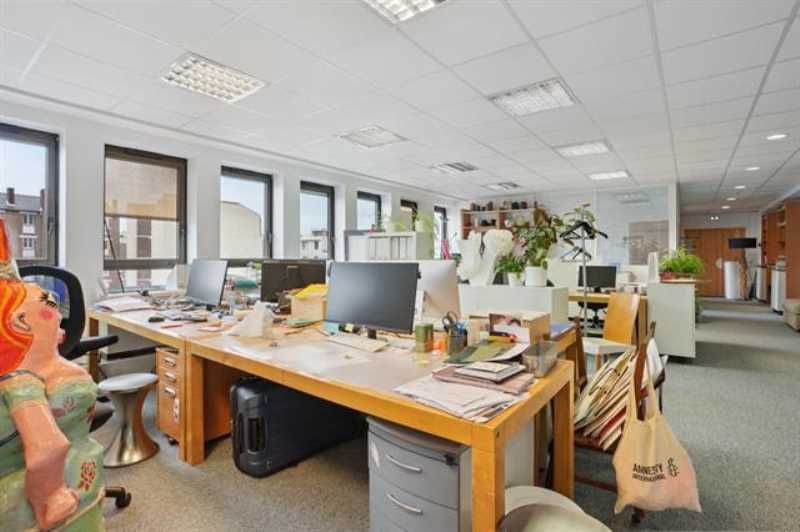 Cushman & Wakefield vous propose à la location 33