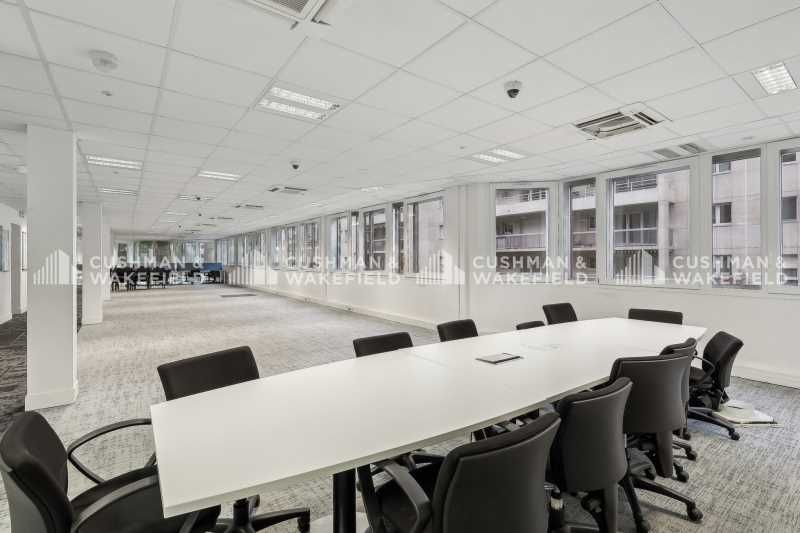 Bureaux à sous-louer - Levallois-Perret, 610 m² C