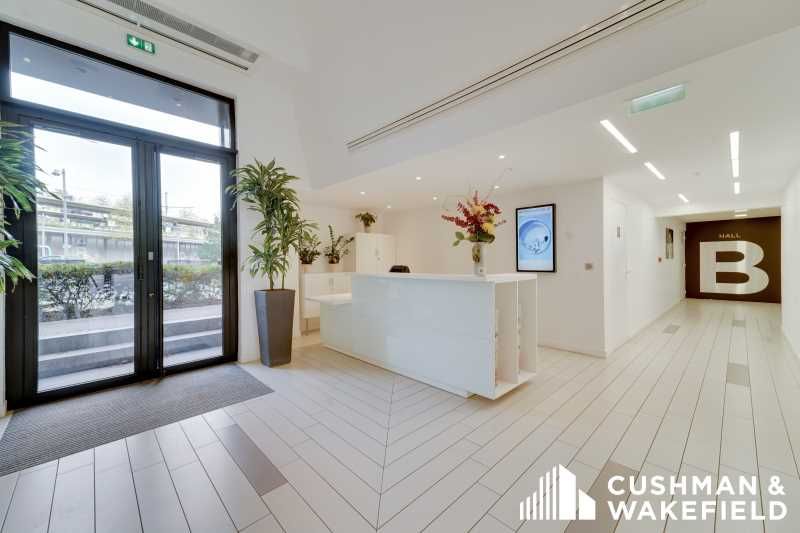 Location bureaux 233 m² non divisibles