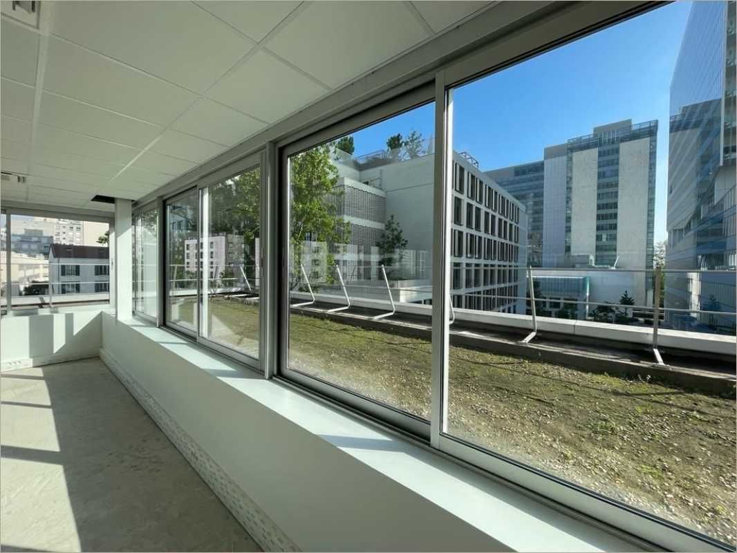 Bureaux à louer ou à vendre - Proximité La Défens