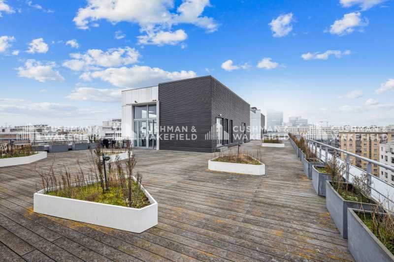 Découvrez cette belle surface de 492,20 m² à loue