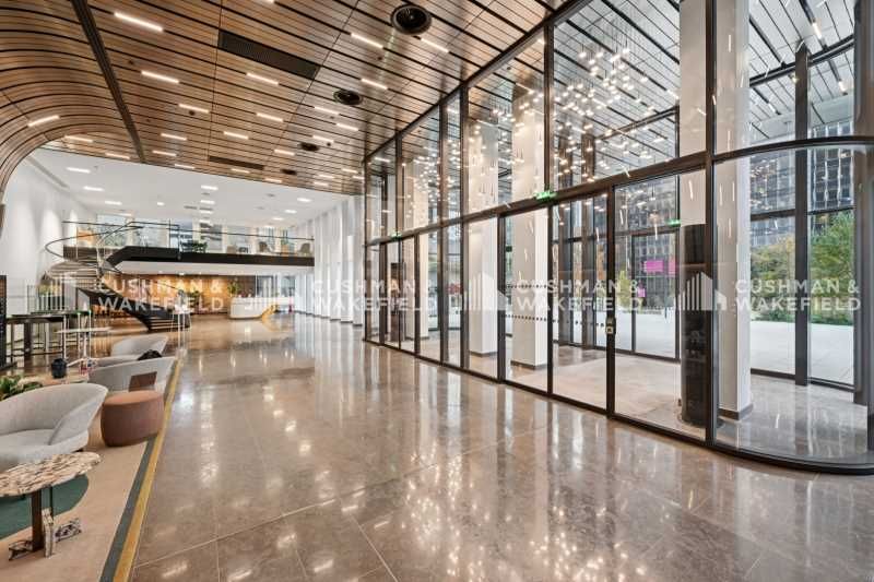 Cushman & Wakefield vous propose une surface de 3