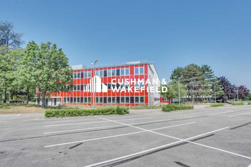 Location bureaux 1611 m² divisibles à partir de 246 m²