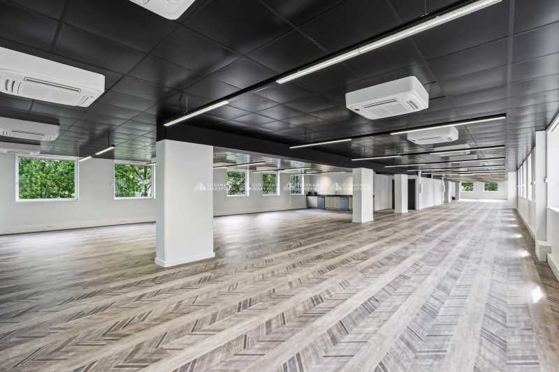 Location bureaux 3127 m² divisibles à partir de 262 m²