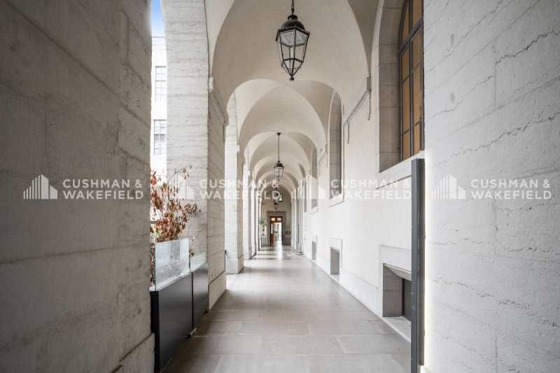 Cushman & Wakefield vous propose une surface de b