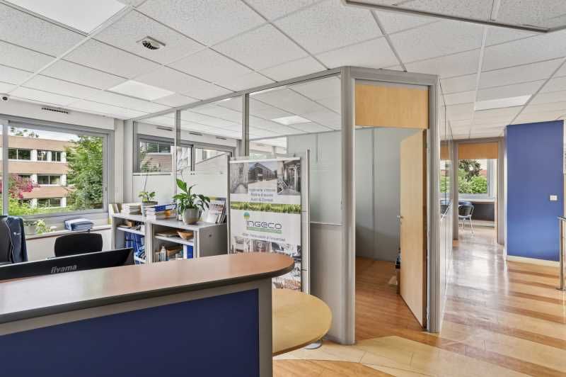 Situés au sein d'un environnement verdoyant et sé