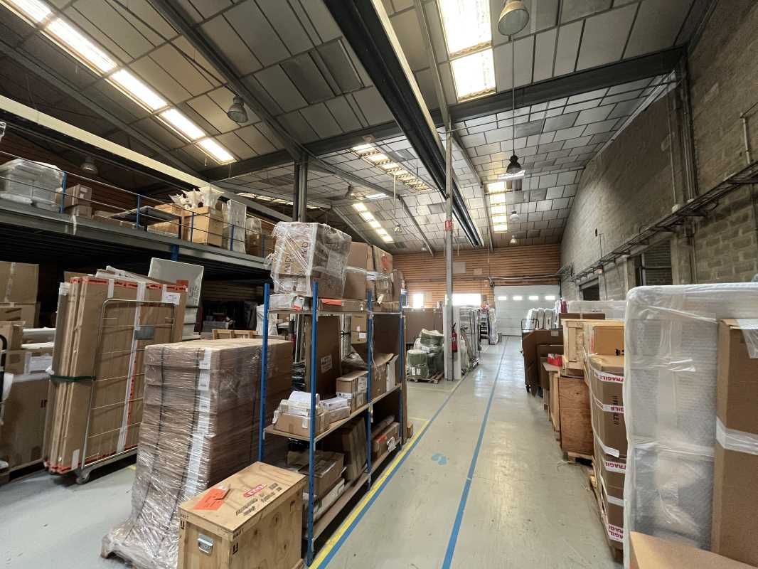 OFFRE RARE A LA VENTE ! Découvrez ce local d'acti