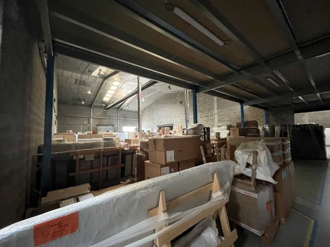 OFFRE RARE A LA VENTE ! Découvrez ce local d'acti