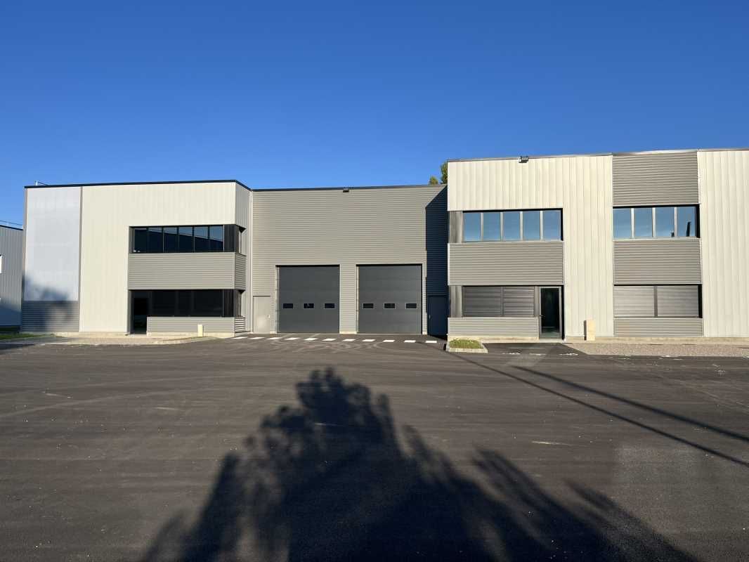 Situé au 19, chemin de la Lone à Pierre-Bénite, c