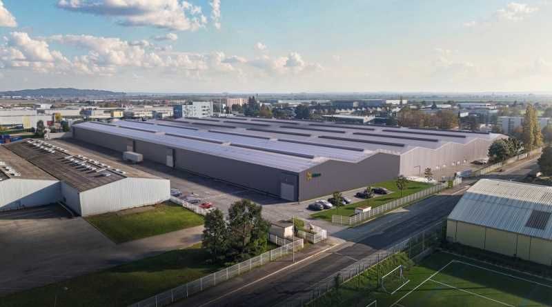 À louer au coeur de la ZI DE MEYZIEU (69330), un 