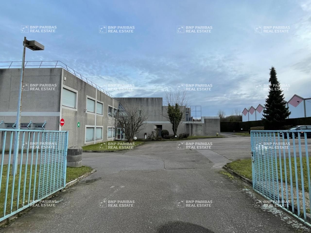 Vente Bureaux 1400 m² non divisibles 76200 Dieppe